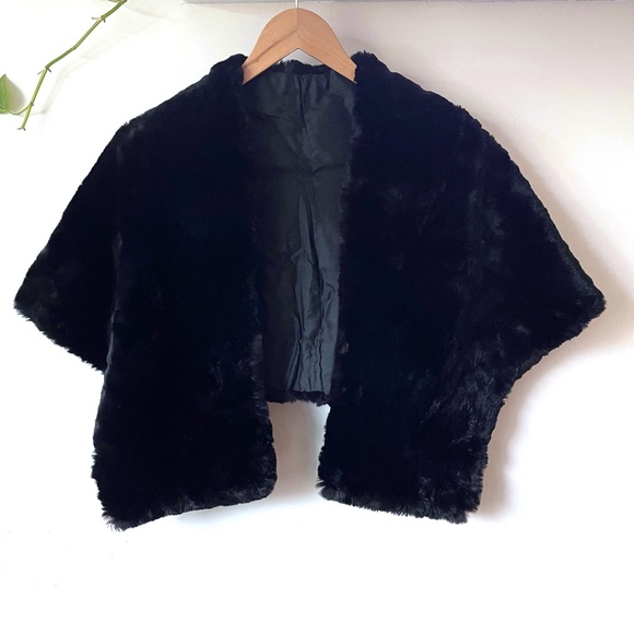 1970s Vintage Rabbit Fur Stole - Picture 1 of 7